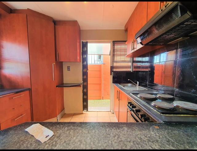 3 BEDROOM HOUSE TO LET IN RUYTERWACHT